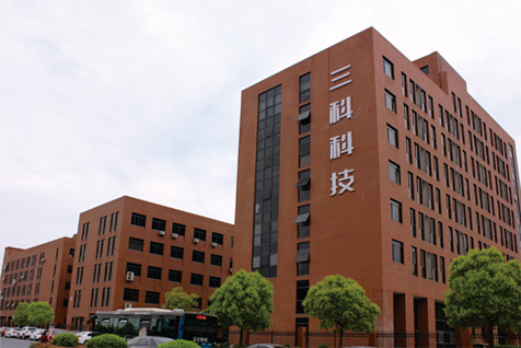 “在“工業4.0”的大環境下，國產品牌要如何與國外品牌競爭？”